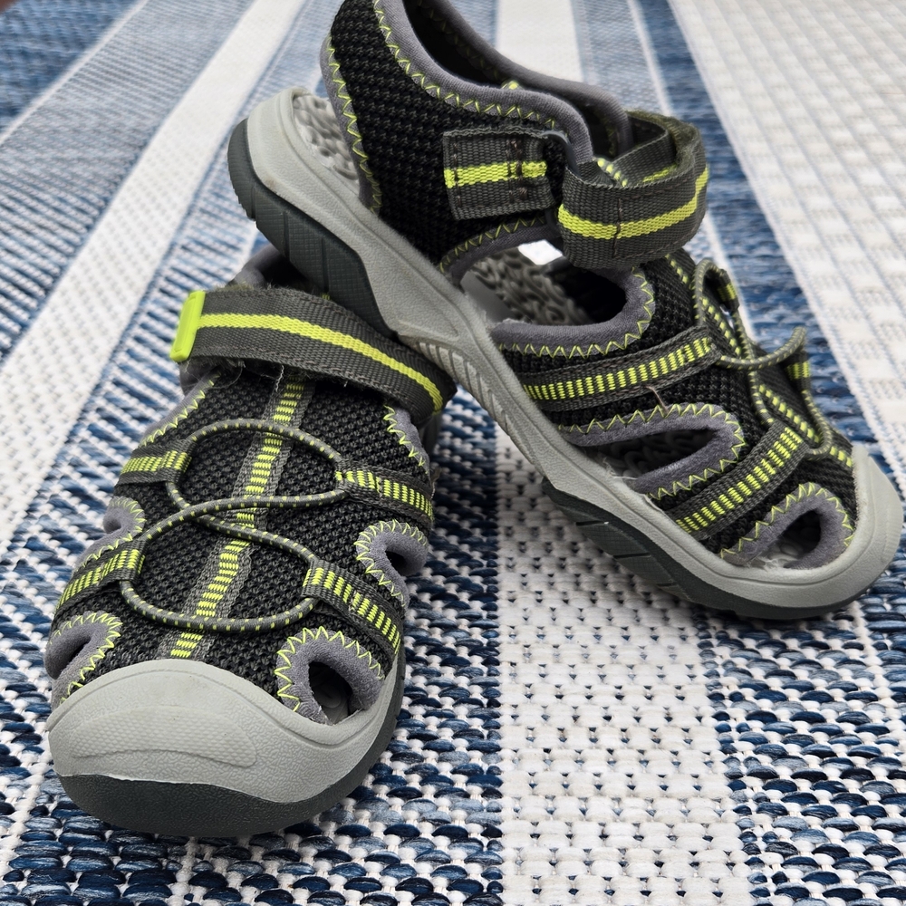 Kids Outdoor Adventure Sandals - Black and Green